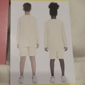 Puma ,2 piece sweater and short kids unisex S-7/8